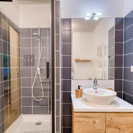 Le Nid Douillet - - Proximite Lyon * カリュイール・エ・キュイール